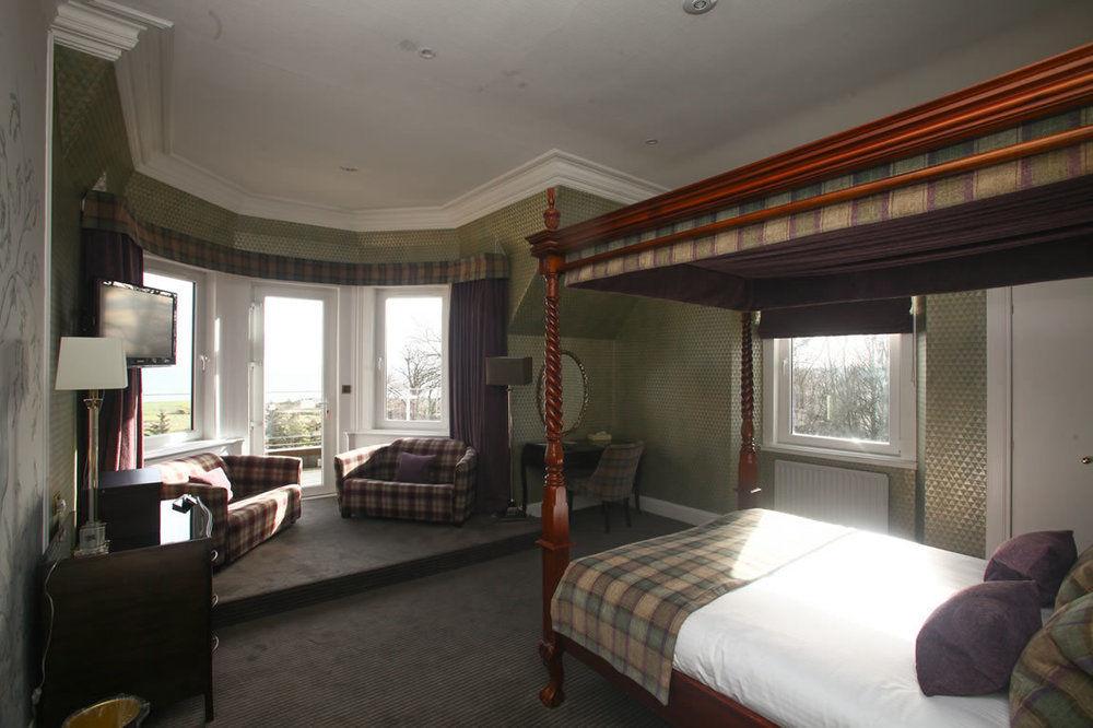 Old Manor Hotel Lundin Links Luaran gambar